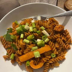 I used 250g pasta instead, it worked well. The seasoning is fantastic.