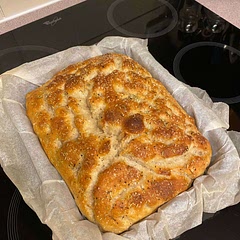 So easy! That’s lunch sorted for the week! 
Smells amazing and so light with a satisfying crunchy top. Will definitely be making this lots 🥰