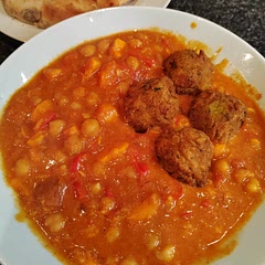 Very tasty and quick to make. I used a Crockpot, dumped all the ingredients in and cooked for 10 mins at low pressure. It had a lovely flavour and the peanut butter gave it some body. I'd make it again 