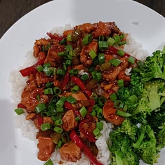 Used only 1 tsp of Sriracha since my daughter is sensitive to the heat and used cashew pieces instead of peanuts. Kept everything else essentially the same and it was great.