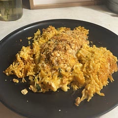I’m not the biggest cooked broccoli fan so I did spinach instead and it was really good! Little on the dry side so will add some water next time :)