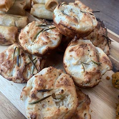 Lovely recipe and user friendly. The only thing I would change is to perhaps add salt to the mix or grind more on the top as I felt it needed it. Also I think a herb oil would work to give more flavour.