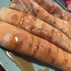 they're perfect! stuffed with nutella and some freshly chopped strawberries these have became my toddlers favorite! and i have very picky toddlers