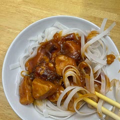 this was so good and really easy for students too! i don’t have an instant pot so did it in a pan and it’s now my favourite recipe