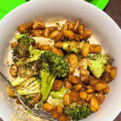Made with garlic sourdough toast and used nacho cheese nutritional yeast. Roasted the broccoli with garlic instead of sautéing
