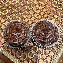 made this as cupcakes, looks good.