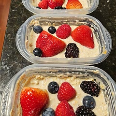 Snuck a few bites as it was being made and it's so delicious! I used vanilla honey almond milk and I'd dare say it almost tasted like cake!