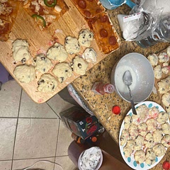 The cookies were so good and we even added chocolate chips and it was also so good 10/10 would recommend 😃