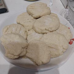 I didn't have any sprinkles, so I took sugar 