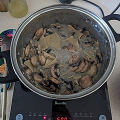 Easy, delicious & filling. Might add some chives or spring onion as a garnish nectarine time.