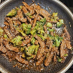 I should have added a bit more water to make it more saucy and added one tablespoon of regular soy sauce but overall it was a win! 