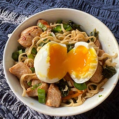 Added hibachi style chicken to ours! Can definitely control the spice level with your choice of sriracha. Substituted ramen noodles for thin egg noodles. Super quick and easy!