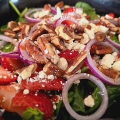 This was such a healthy, tasty salad and I thoroughly enjoyed it. 
