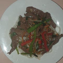 Used egg noodles instead of rice, added carrot, bean sprouts, snow peas and garlic to add more veg. 