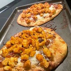 We actually did a bbq chicken flatbread instead. Used apple bacon jam, Italian blend cheese, bbq seasoned chicken, bacon crumbles