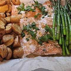 Easy to cook.
I didnt like the taste of the salmon
