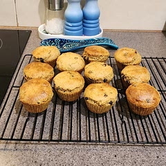 Delicious!!! I only had 2 bananas but that worked fine too. I substituted the coconut sugar for maple syrup and tapioca flour for corn flour and cooked at 160 Celsius fan for 20 mins