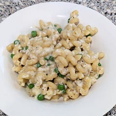 Easy to make, light on prep. Way, way better than store bought Alfredo if you're in the mood for a cheesy pasta sauce.