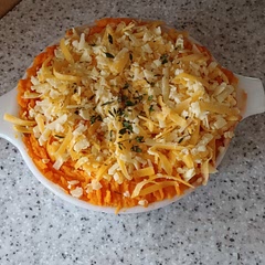 This is 1/4 of it, more than enough of a portion.
Didn't put the water in other comments said it was too much liquid, also added a dsp of gravy thickener, just because we like a fairly thick gravy.