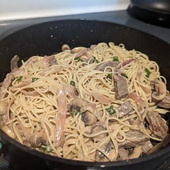 Highly recommend! I think it came out delicious and I added a little bit more balsamic vinegar to make it a bit more sour than normal, and my partner and I love it.
Used angel hair instead because that's just what we had at home.