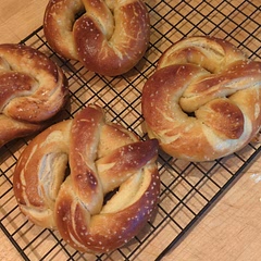 The pretzels were AMAZING, I just didn't care for the cheese. Definitely going to make these again with beer cheese instead.