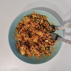 Really dry unfortunately, but does taste pretty good with some fusion-enducing soy sauce. Doesn't help that I couldn't find paneer and used firm tofu instead 💀
