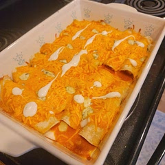Very spicy. Need to find a way to cut the Buffalo sauce down while keeping it saucy enough. But the flavor of the filling was very 😋 yum.
