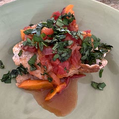 Used apricots instead of peaches.