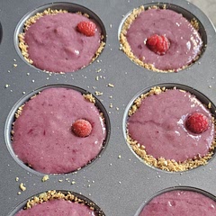 It turned out to be really good. I used fresh berries and ripe bananas. I reduced oat to 1 cup and it made 6 mini pies in this baking dish. Yogurt is kind of runny. 