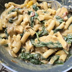 Amazing! I added a tbs of Cayenne pepper an extra onion and a yellow pepper, used 1cal spray instead of butter and oil and it was restaurant quality haha! Now a weekly dish in our household 😋 