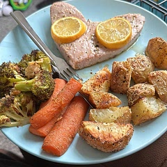 Roasted some carrots and broccoli aswell and used 1 call spray instead of oil, very nice 👍 