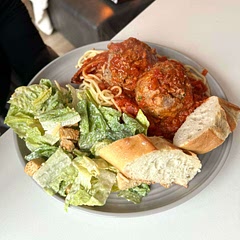 I shaped these a teensy bit bigger than the recipe instructed, and it made about 8-9 meatballs. Yum!