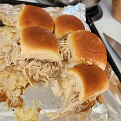 It was really good, we had an issue with the bottom of the slider buns sticking. I am assuming because I used aluminum foil? Other than that they were good, definitely going to make again! 