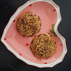I think the cookies turned out well. I gave them to my brother and his friend. They both really liked them, but they said the base was dry. But I don't think that can be changed. I'd happily make them again! 