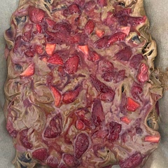 swapped white chocolate with dark chocolate chunks and it was incredible! the strawberries make it taste remarkable. mine didn’t end up having as good of a marble effect but still amazing