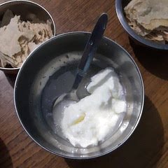 curd and chapatti