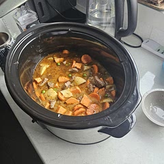 This meal is for 2 people Max, double the meat and veggies and you should be fine for 4