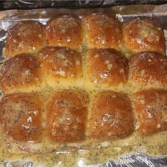 These were so good and easy to make, I added mayo to the Bun, which added some extra flavor.