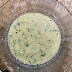 I used frozen broccoli. Once thawed and chopped (I don’t like big chunks of broccoli in my soup) it was basically the same texture as steamed fresh!