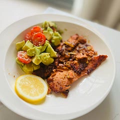 The dish was simple to prepare, and the flavor was incredibly satisfying. It completely fulfilled my expectations, making it the perfect meal for me.