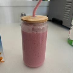 The protein powder taste and flavor takes over