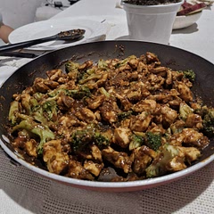 Very good recipe. I replaced the sesame seeds with chia, and it was excellent. 