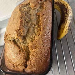 Looks and smells amazing! I sprinkled a bit of sugar on top for a crispy sweet crust.