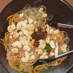 I added cashews, coriander and chilli oil. Gorge!