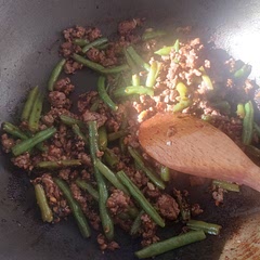 Added chilli and a touch of salt for seasoning. Great to have adifferent alternative to minced meat!