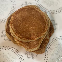 Wow. This was so simple to make! I love throwing everything into the blender and it’s ready to go in less than 10 mins. Really tasty too! Good way to use up some ripe bananas.