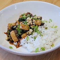 Added mushrooms and peppers to the veggies, and used miso broth instead of chicken broth. Added ginger and sesame oil to the mixture as well.