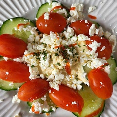 Nice quick snack, I added a little sriracha to mine to spice things up a little 