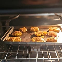 I added French fry seasoning on top of the olive oil and garlic and it turned our amazing!