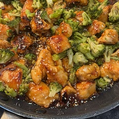 it was so good!! And very easy to make! I recommend a little less soy sauce because it’s strong but so good!